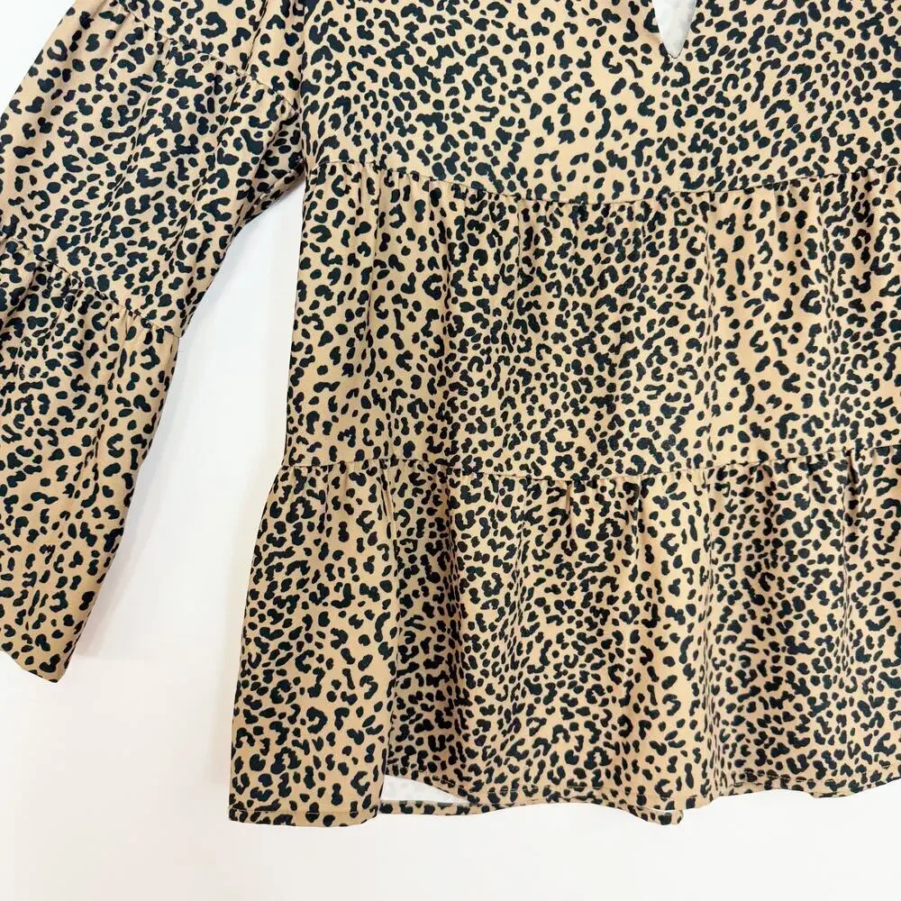 Tuckernuck Edith Leopard Tiered Top V-Neck 3/4 Sleeves Tan & Black Women's Small - Picture 5 of 12